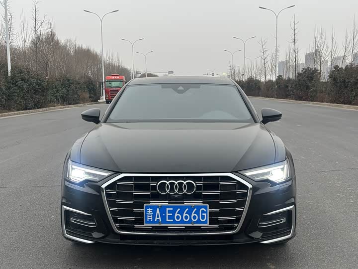 Фото 2 - Audi A6L