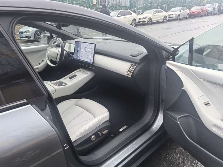 Фото 8 - XPeng F57