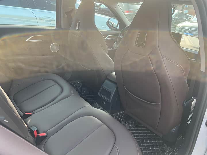 Фото 6 - BMW 1 Series