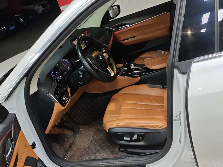 Фото 5 - BMW 6 Series GT