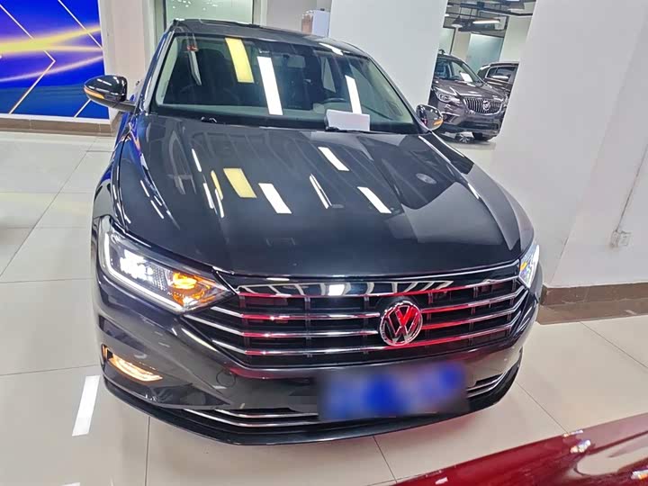 Фото 3 - Volkswagen Sagitar L