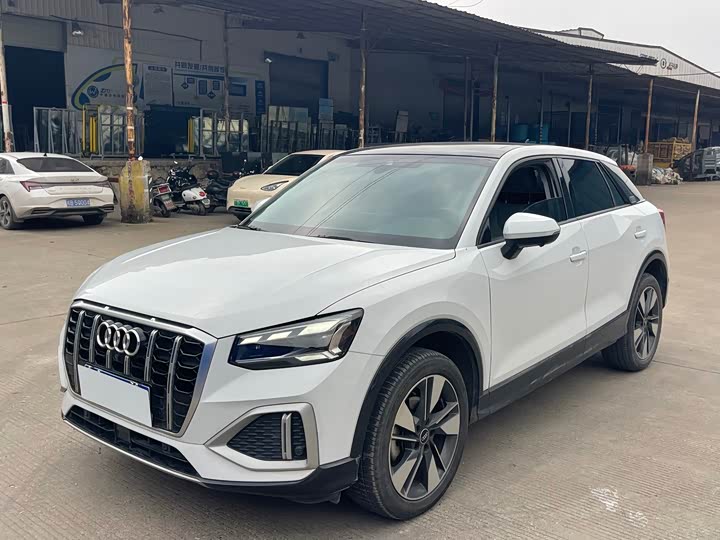 Фото 1 - Audi Q2L