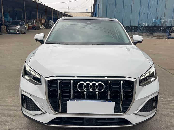 Фото 2 - Audi Q2L