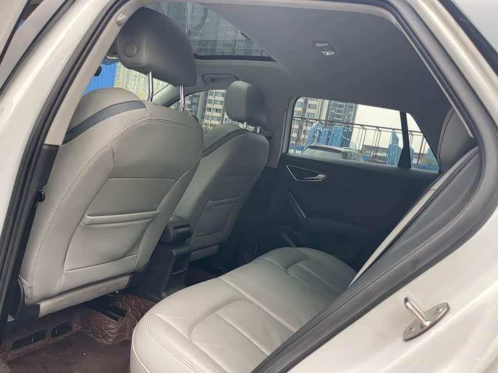 Фото 7 - Audi Q2L