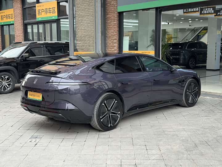 Фото 6 - Avatr 12