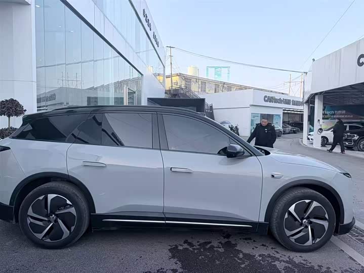 Фото 7 - Nio ES6