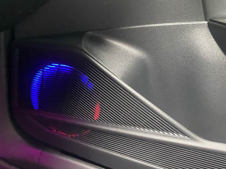 Фото 5 - Volkswagen Lavida