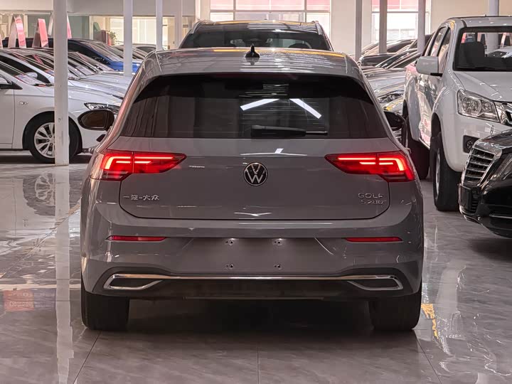 Фото 4 - Volkswagen Golf