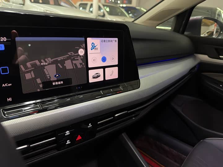 Фото 9 - Volkswagen Golf