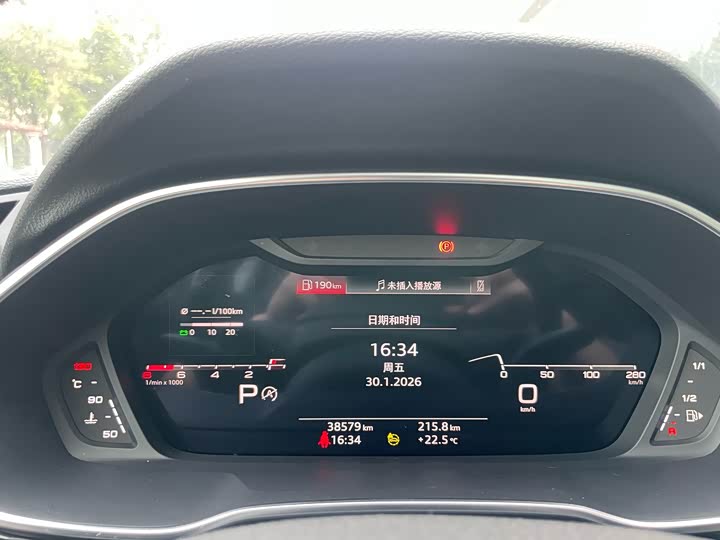 Фото 7 - Audi Q3