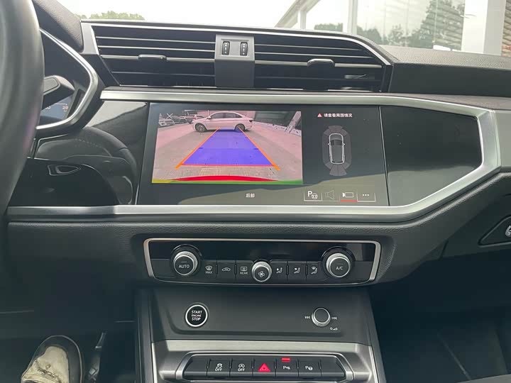 Фото 9 - Audi Q3