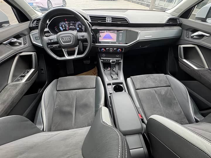 Фото 6 - Audi Q3