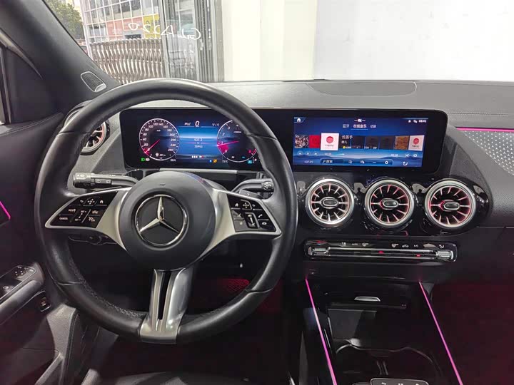 Фото 3 - Mercedes-Benz GLA-Class