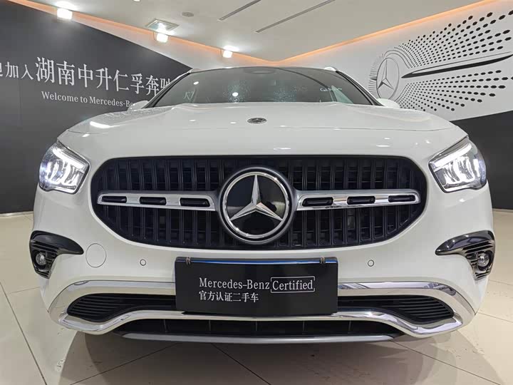 Фото 6 - Mercedes-Benz GLA-Class