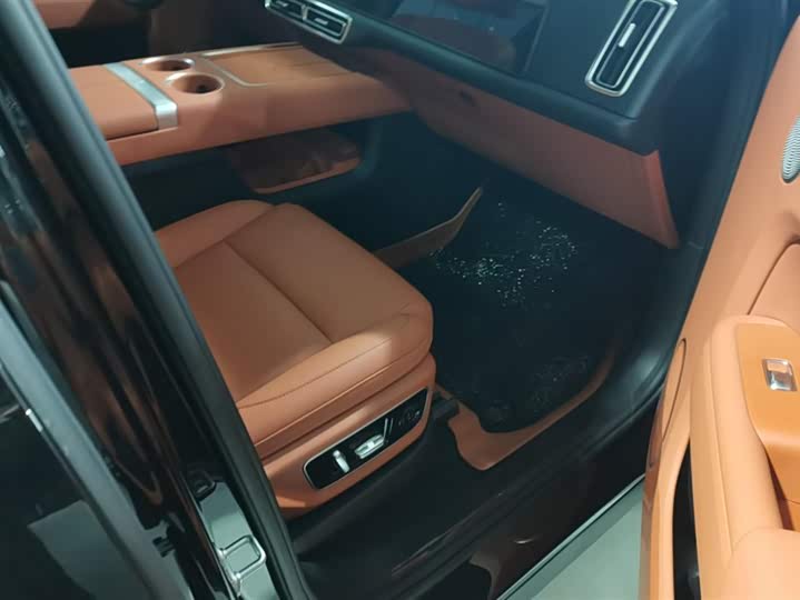 Фото 8 - LiXiang L7