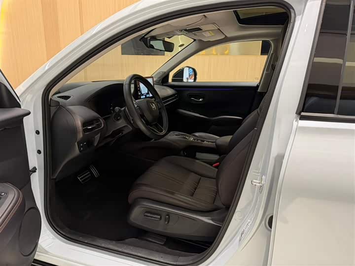 Фото 4 - Honda ZR-V