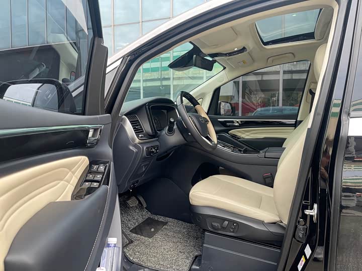 Фото 3 - GAC Trumpchi M8