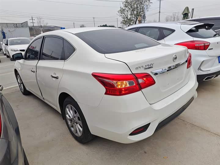 Фото 5 - Nissan Sylphy