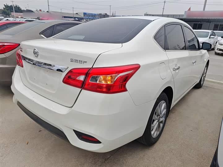 Фото 7 - Nissan Sylphy