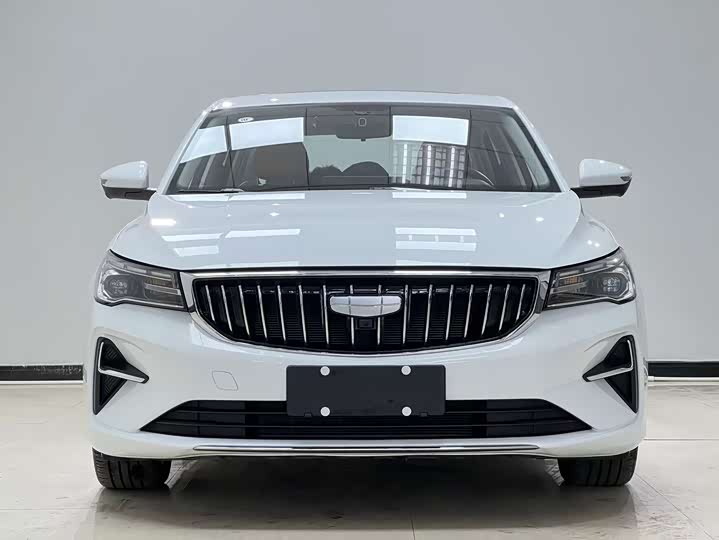 Фото 2 - Geely Emgrand