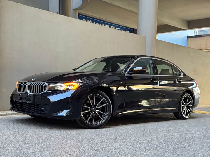 Фото 1 - BMW 3 Series