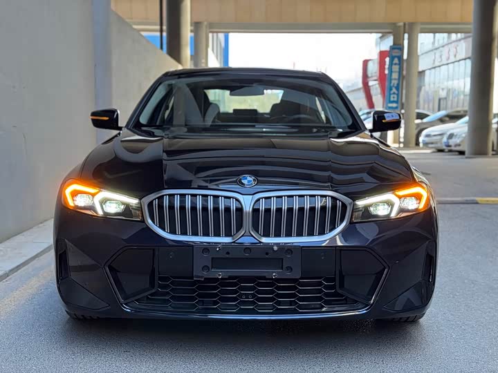 Фото 2 - BMW 3 Series