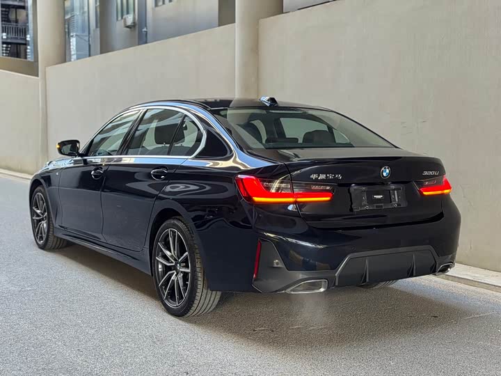 Фото 4 - BMW 3 Series