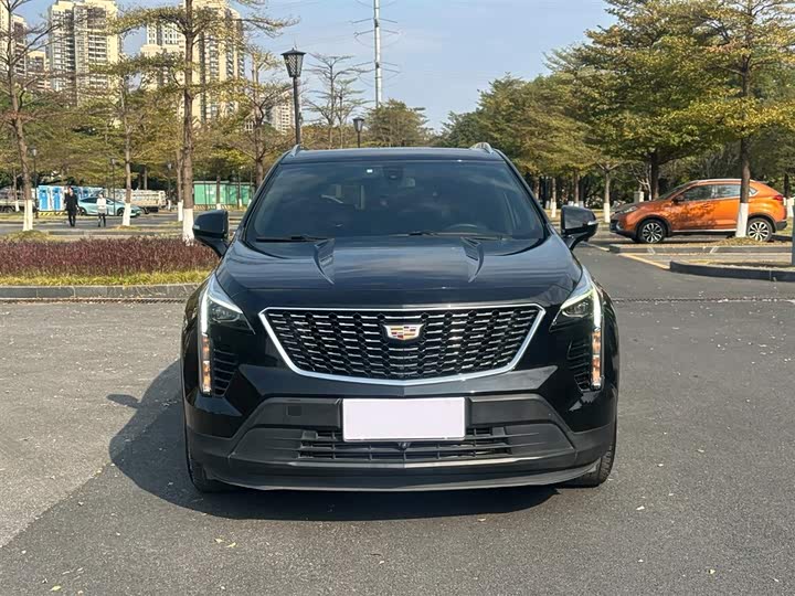 Фото 2 - Cadillac XT4