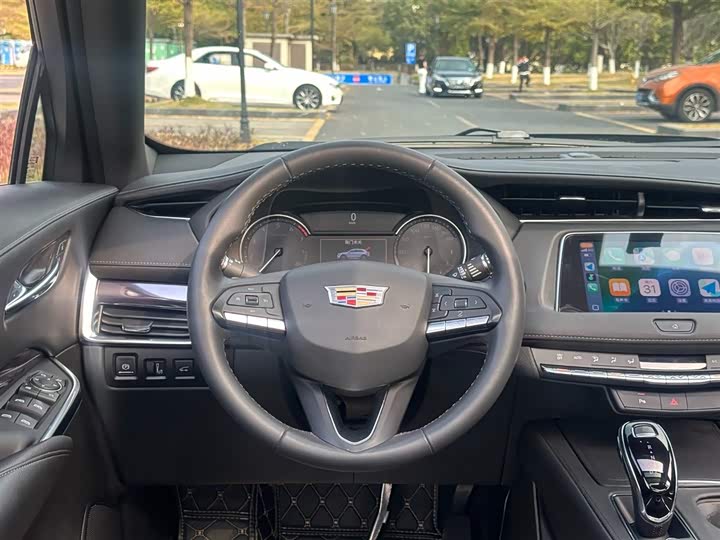 Фото 5 - Cadillac XT4