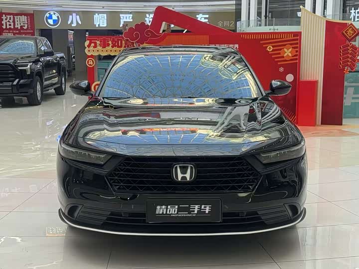 Фото 1 - Honda Accord