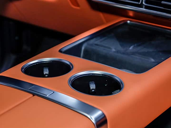 Фото 9 - LiXiang L8