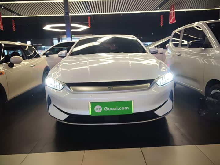 Фото 3 - BYD Qin Plus