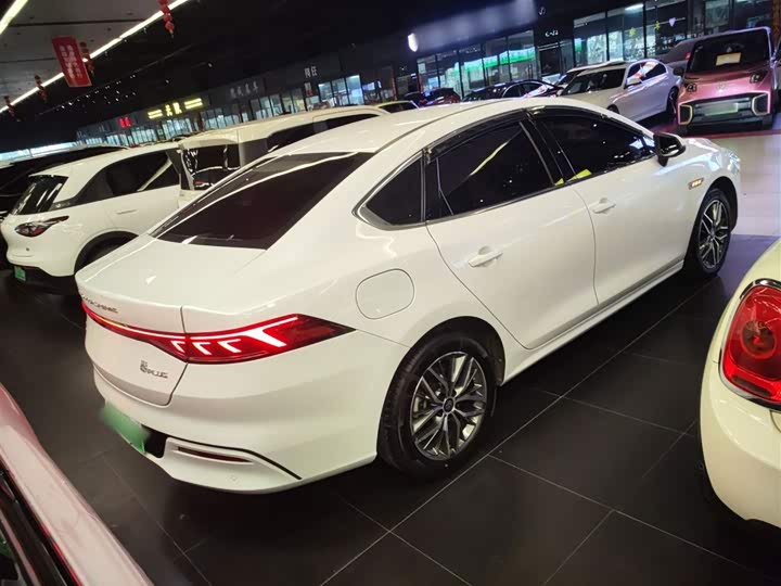 Фото 7 - BYD Qin Plus