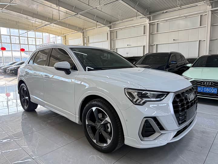 Фото 3 - Audi Q3
