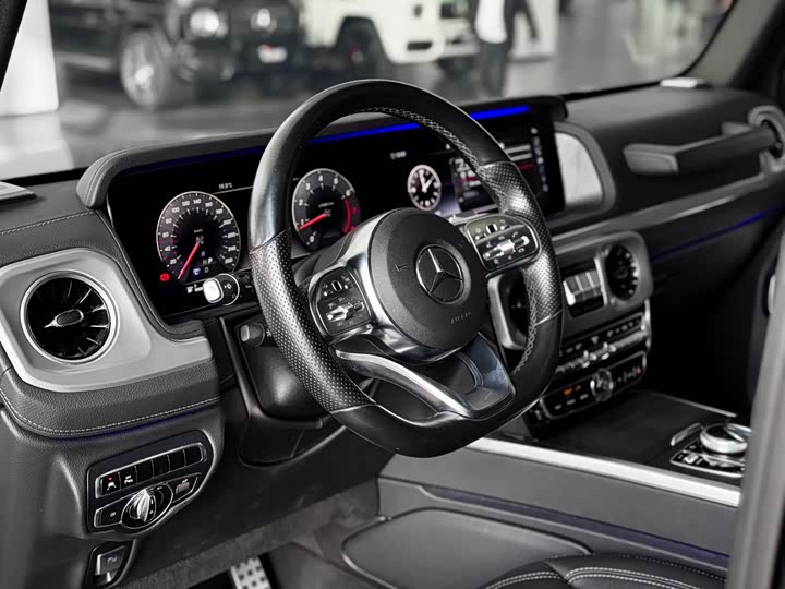 Фото 6 - Mercedes-Benz G-Class