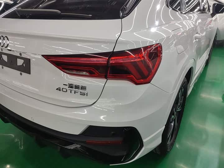 Фото 8 - Audi Q3 Sportback