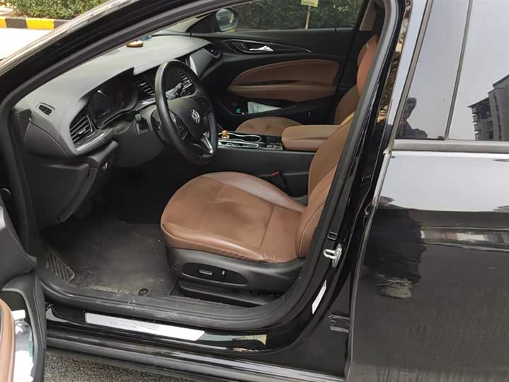 Фото 9 - Buick Regal