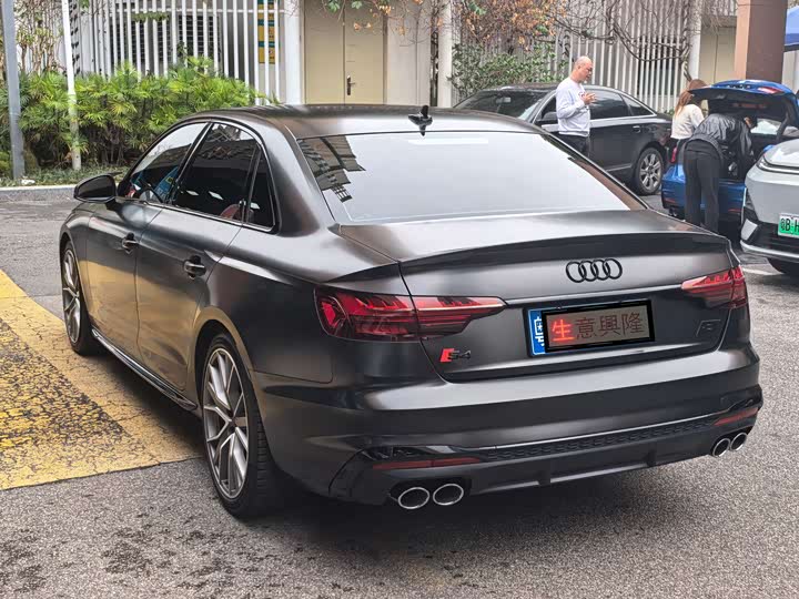 Фото 7 - Audi S4