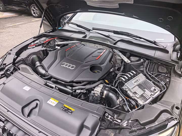Фото 9 - Audi S4