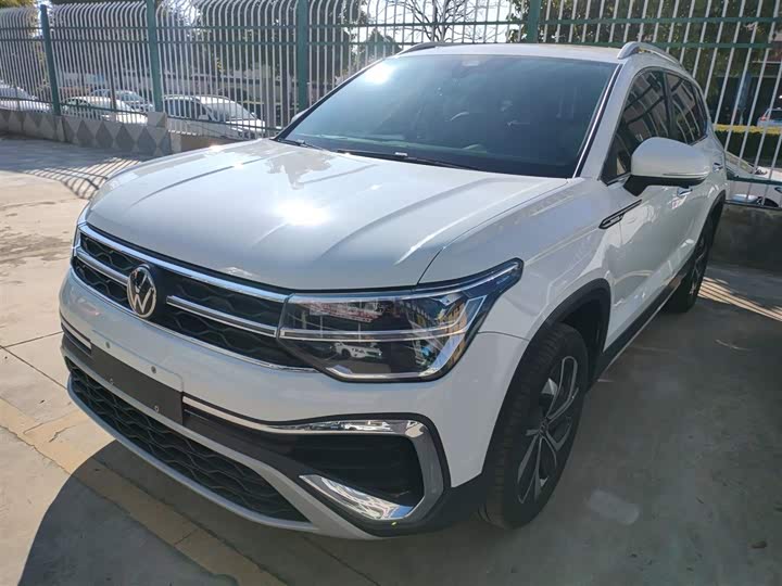 Фото 2 - Volkswagen Tharu