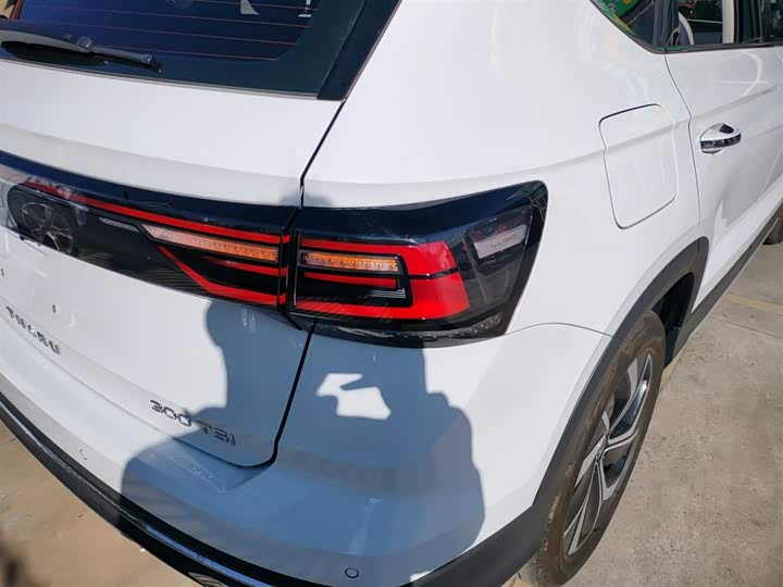 Фото 8 - Volkswagen Tharu