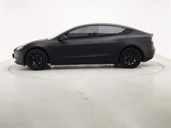 Фото 5 - Tesla Model 3