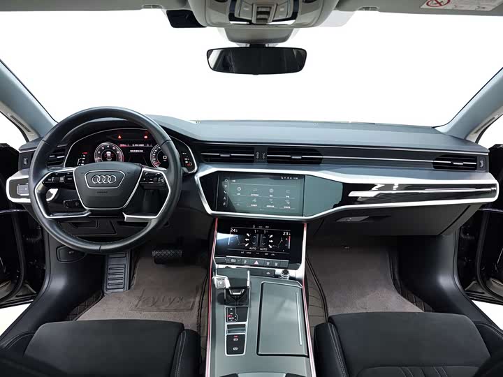 Фото 7 - Audi A7L