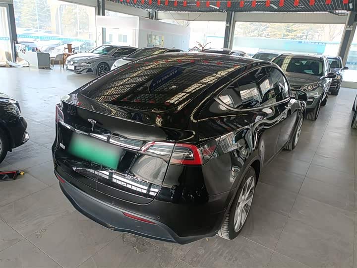 Фото 7 - Tesla Model Y