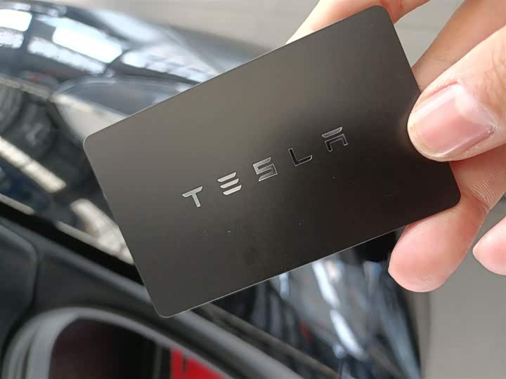 Фото 9 - Tesla Model Y