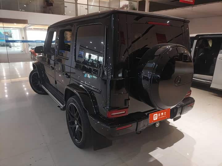 Фото 4 - Mercedes-Benz G-Class AMG