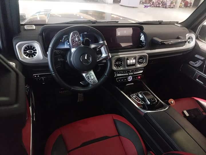 Фото 7 - Mercedes-Benz G-Class AMG