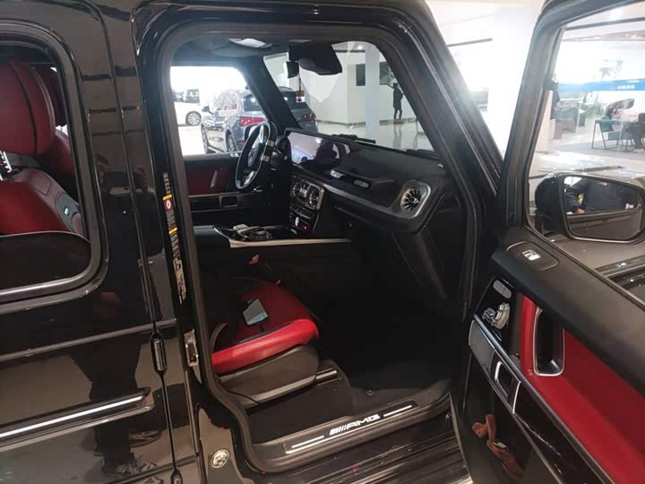 Фото 8 - Mercedes-Benz G-Class AMG