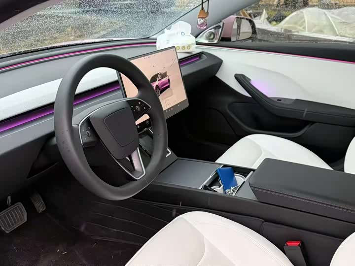Фото 7 - Tesla Model 3