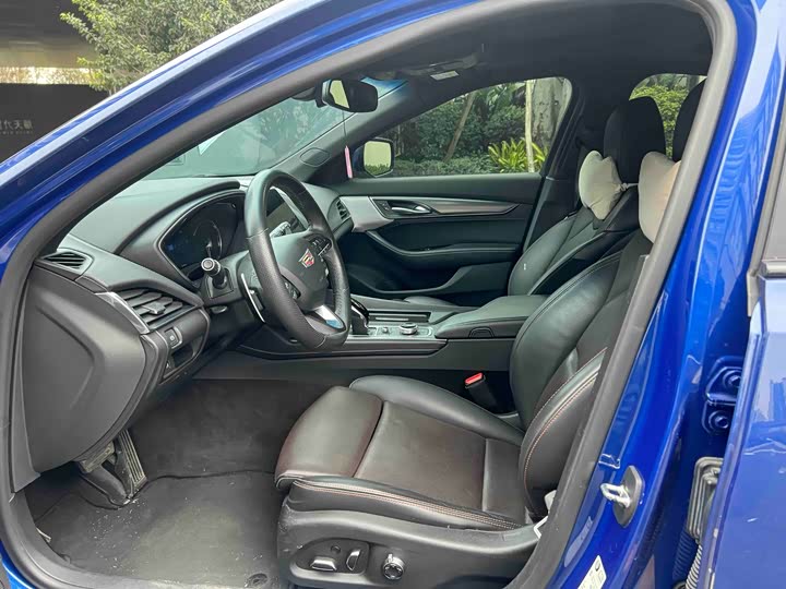 Фото 6 - Cadillac CT5